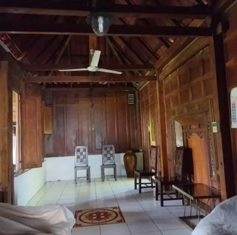 Tanah Hook Pinggir Jalan Utama Luas 1135M² Selangkah ke Tol Krukut