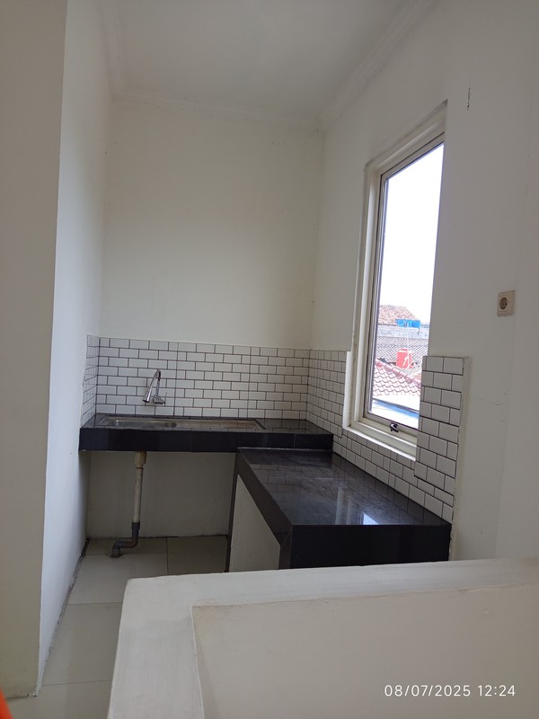 Ruko 2 Lantai Siap Untuk Usaha di Jalan Alternatif Transyogi, Cileungsi