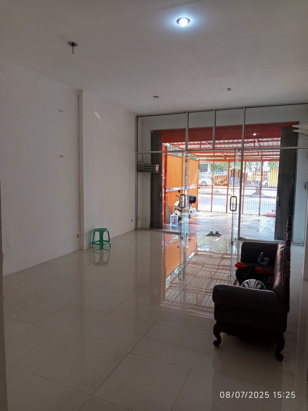 Ruko 2 Lantai Siap Untuk Usaha di Jalan Alternatif Transyogi, Cileungsi