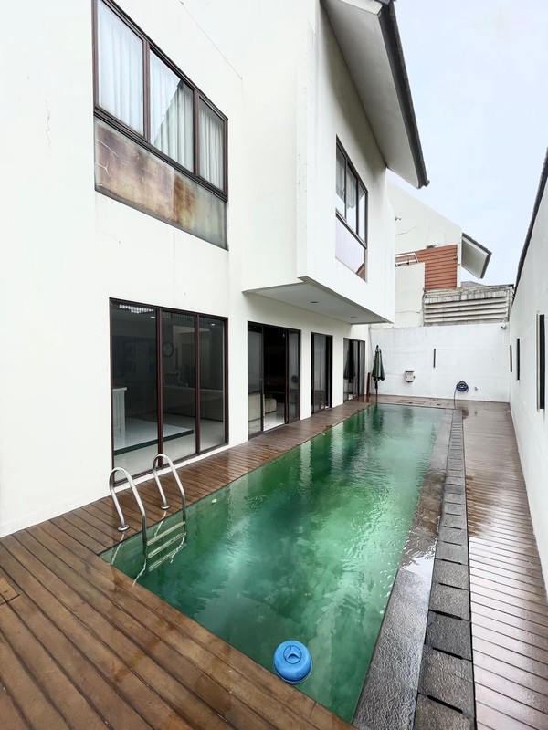 Rumah Modern Minimalis Area Jagakarsa