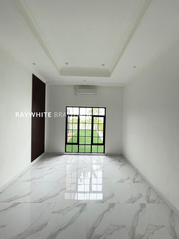 Brand New House Modern Area Wijaya Kusuma Cilandak