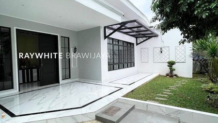 Brand New House Modern Area Wijaya Kusuma Cilandak