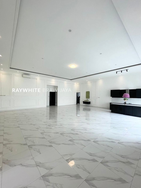 Brand New House Modern Area Wijaya Kusuma Cilandak