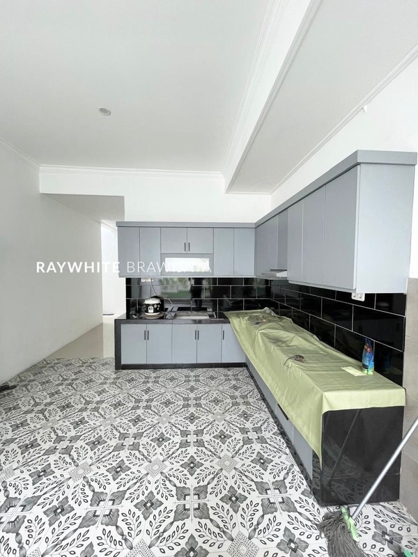 Brand New House Modern Area Wijaya Kusuma Cilandak