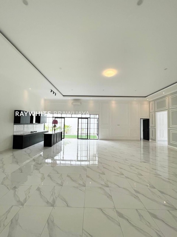 Brand New House Modern Area Wijaya Kusuma Cilandak