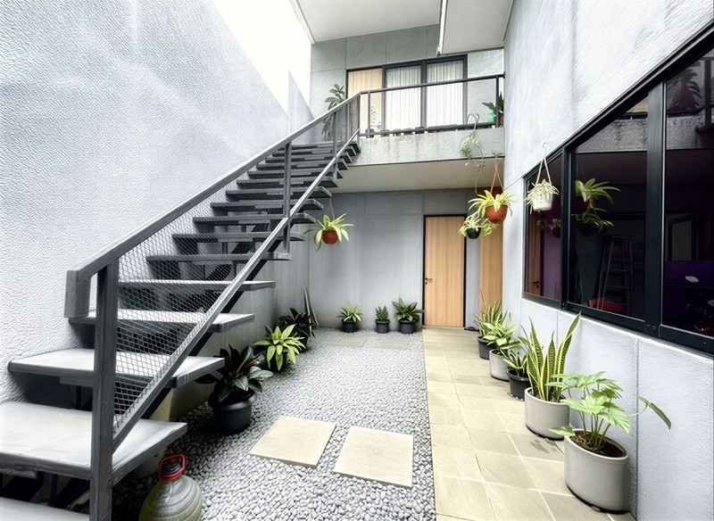  DIJUAL RUMAH CANTIK DAN SIAP HUNI DI JALAN MUSYAWARAH BINTARO