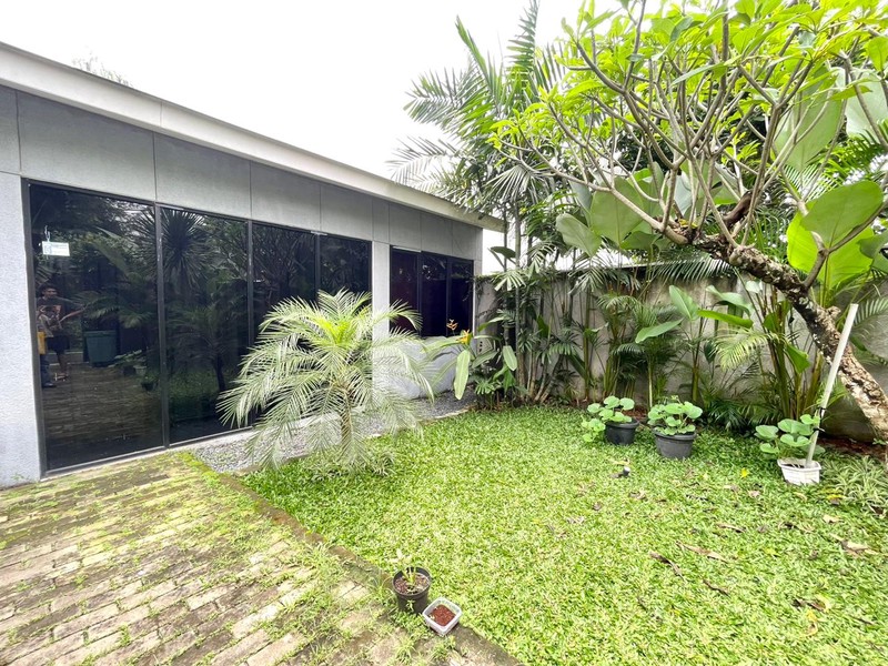  DIJUAL RUMAH CANTIK DAN SIAP HUNI DI JALAN MUSYAWARAH BINTARO