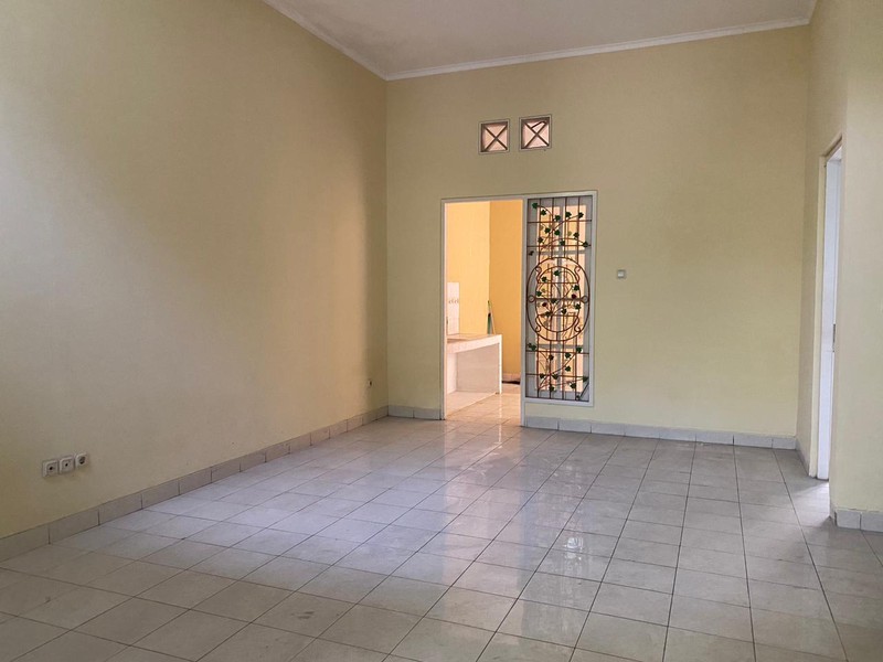 RUMAH MINIMALIS 1 LANTAI SIAP HUNI DALAM CLUSTER KOTA WISATA CIBUBUR