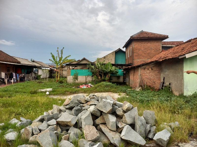 Tanah Murah  Bonus Rumah Di Kampung Rawa Makmur, Cocok Untuk Cluster