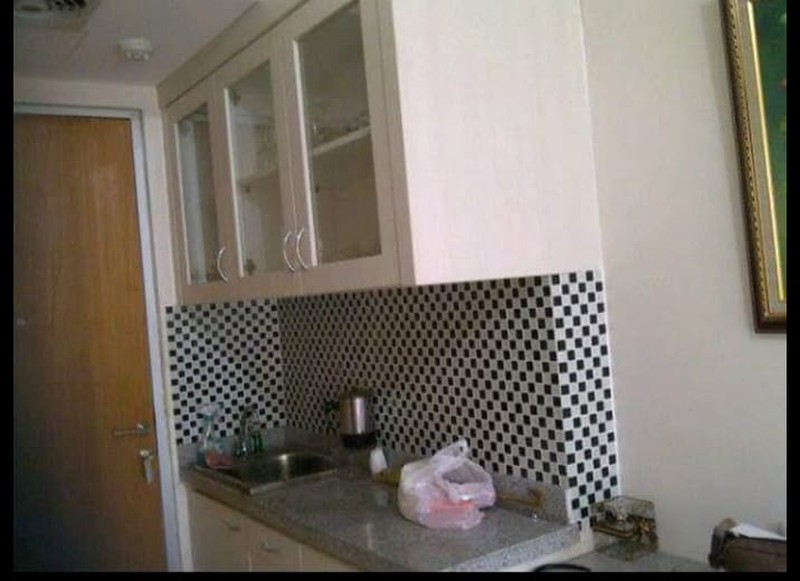 3 200. Dijual Apartmen Studio 1 BR Puncak Permai Tower C Furnished - Lantai Tengah, Harga Terjangkau