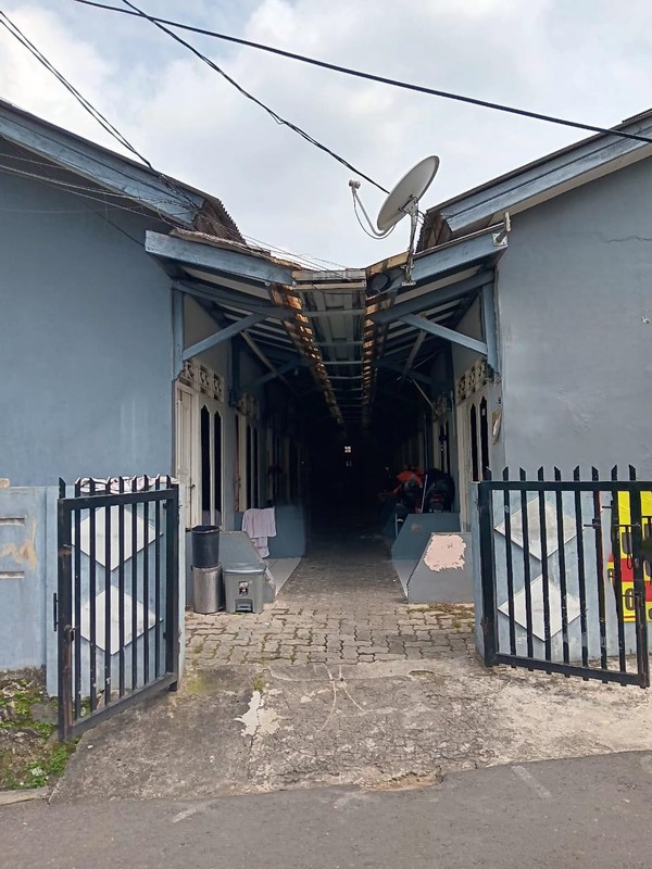 Kontrakan 14 Pintu Lokasi Strategis dari Akses Jalan di @Kebayoran, Jakarta Selatan.