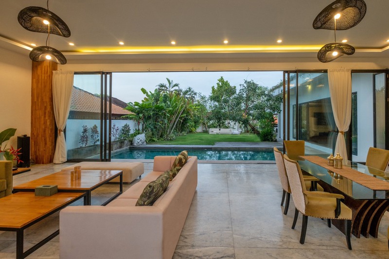 FOR SALE - LEASEHOLD - Generous Family Villa with Huge Garden, 15m Pool & Extendable Lease in Kerobokan, BALI