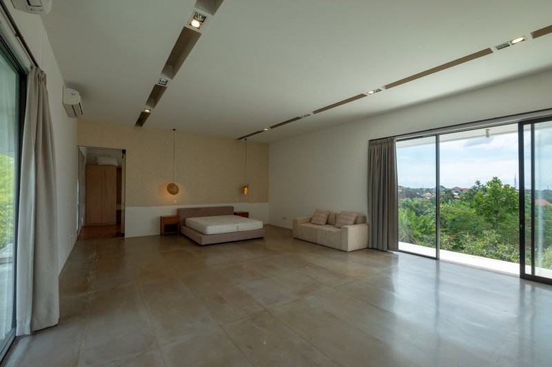 FOR SALE - LEASEHOLD - Generous Family Villa with Huge Garden, 15m Pool & Extendable Lease in Kerobokan, BALI