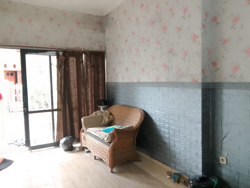 Rumah 3 lantai di kawasan Cinunuk Cileunyi