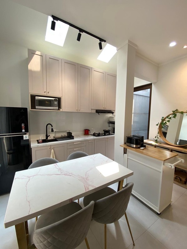 Rumah 2 Lantai Siap Huni dengan Hunian Nyaman dan Asri @Graha Raya