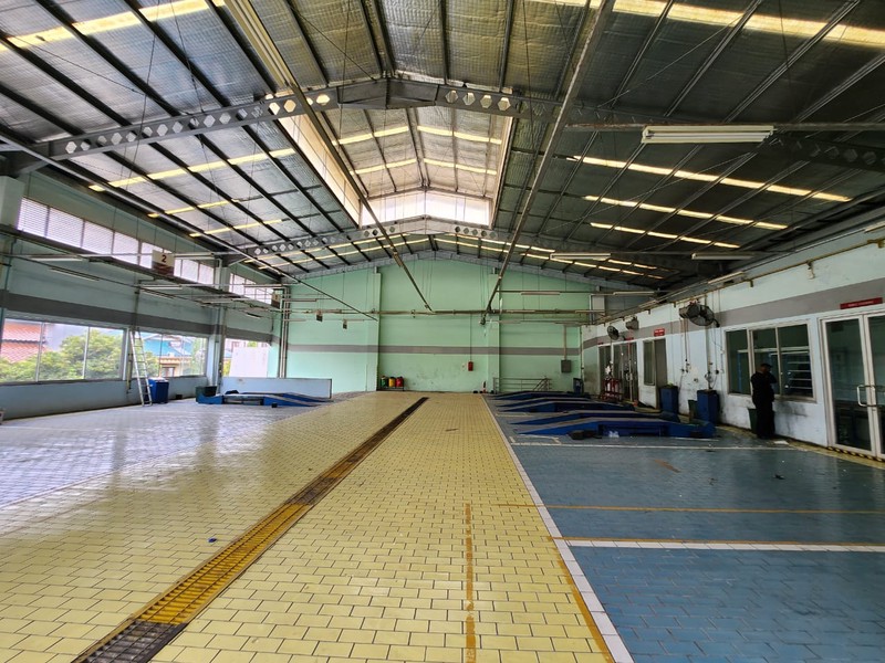 Gedung Ex Showroom di Sunter