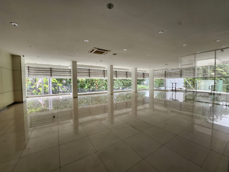 Gedung Ex Showroom di Sunter