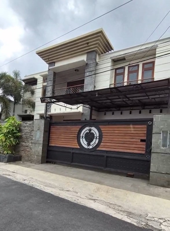 rumah ada kolam renang di jalan gajah mada bandar lampung