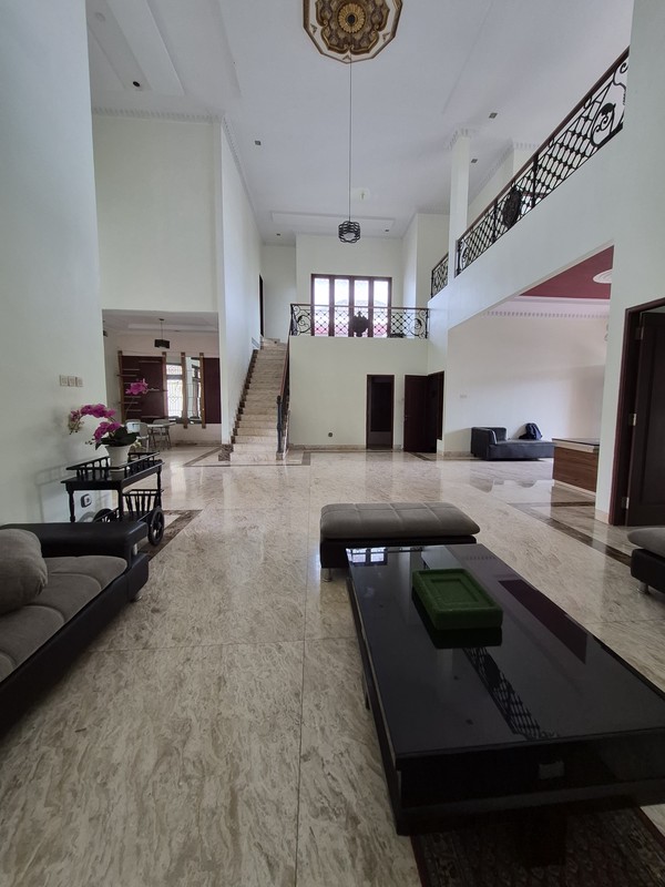 rumah ada kolam renang di jalan gajah mada bandar lampung