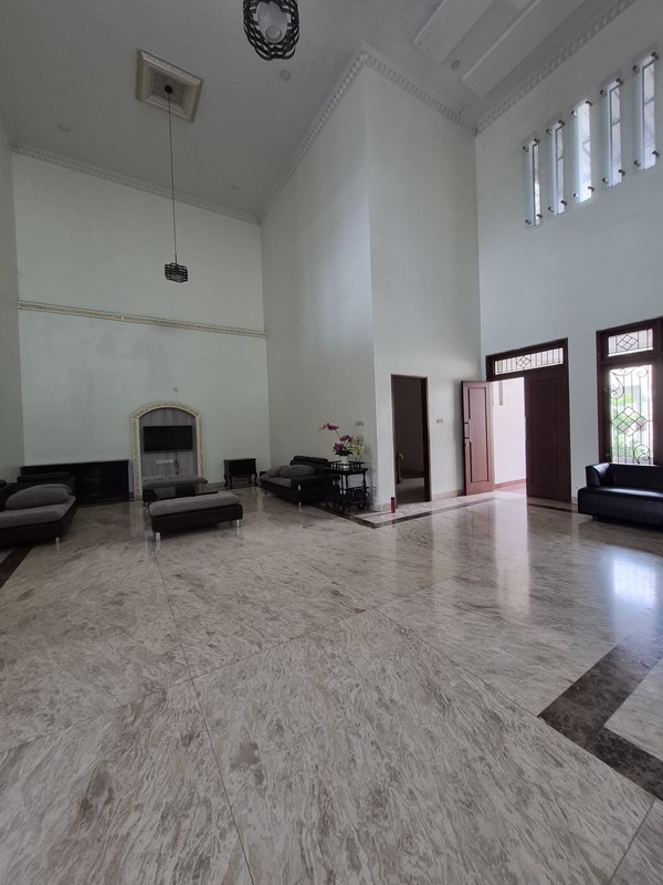 rumah ada kolam renang di jalan gajah mada bandar lampung