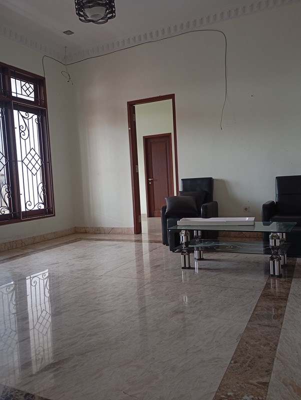 rumah ada kolam renang di jalan gajah mada bandar lampung