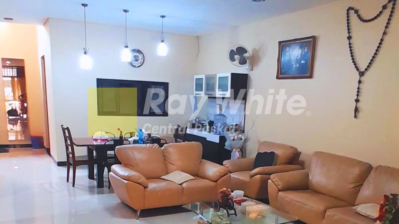 Rumah 2 Lantai Siap Huni di Taman Kopo Indah Bandung