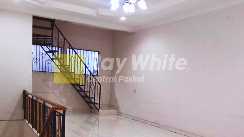 Ruko 3,5 Lantai di Taman Kopo Indah Bandung