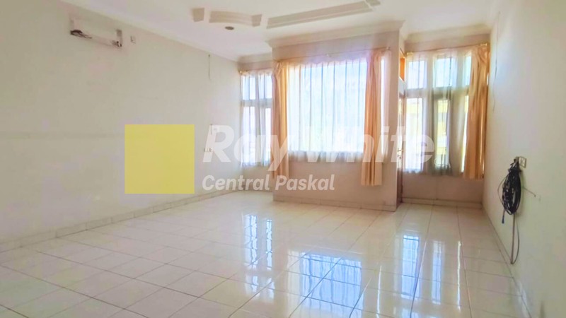 Ruko 3,5 Lantai di Taman Kopo Indah Bandung