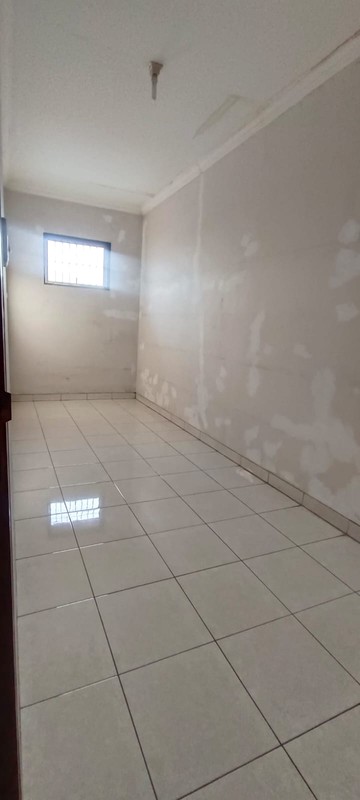 Ruko 3,5 Lantai di Taman Kopo Indah Bandung