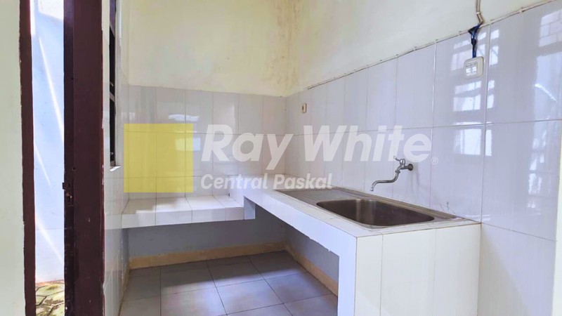 Rumah Tinggal Terawat di Tengah Kota Bandung