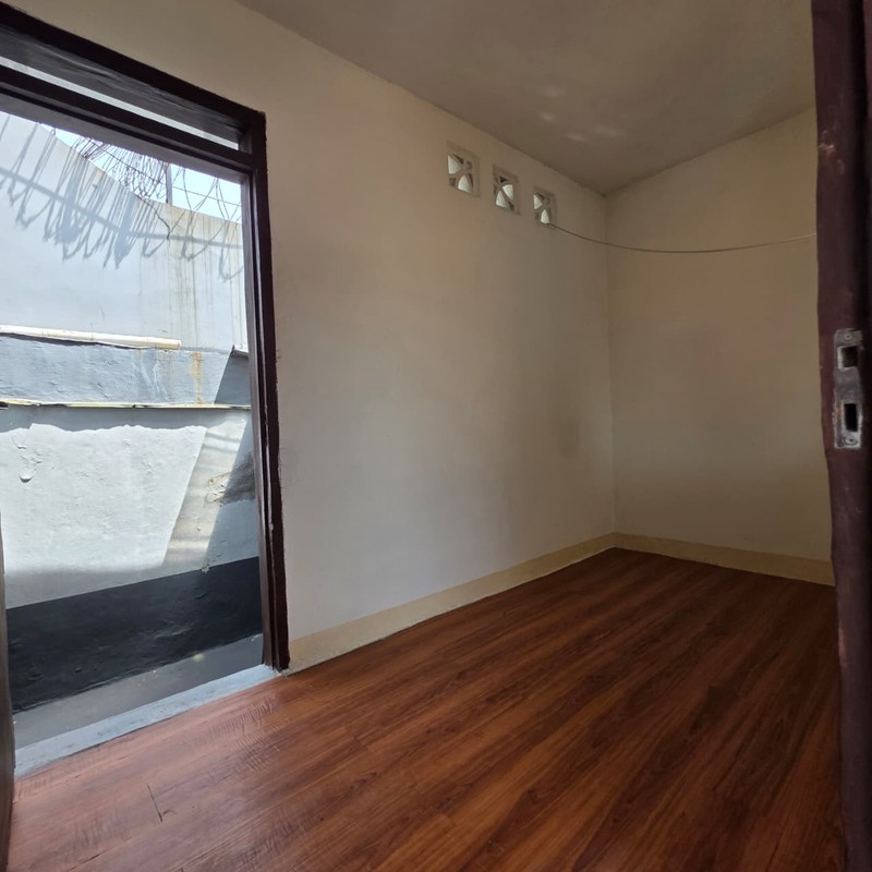 Rumah Tinggal Terawat di Tengah Kota Bandung