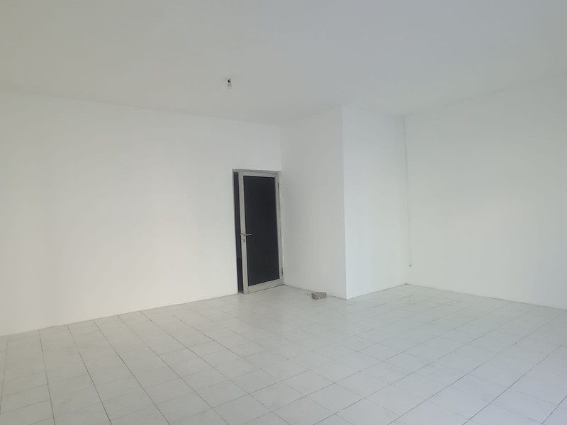 DiJual Gudang Center Point Kemangsen Krian Sidoarjo,dekat Driyorejo n pintu Toll