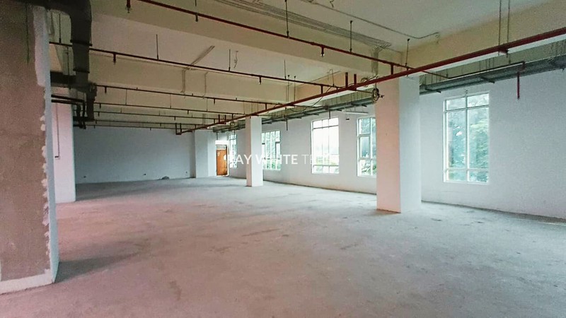 Disewakan Ruang Usaha & Kantor di Sarana Square - Retail & Office Available