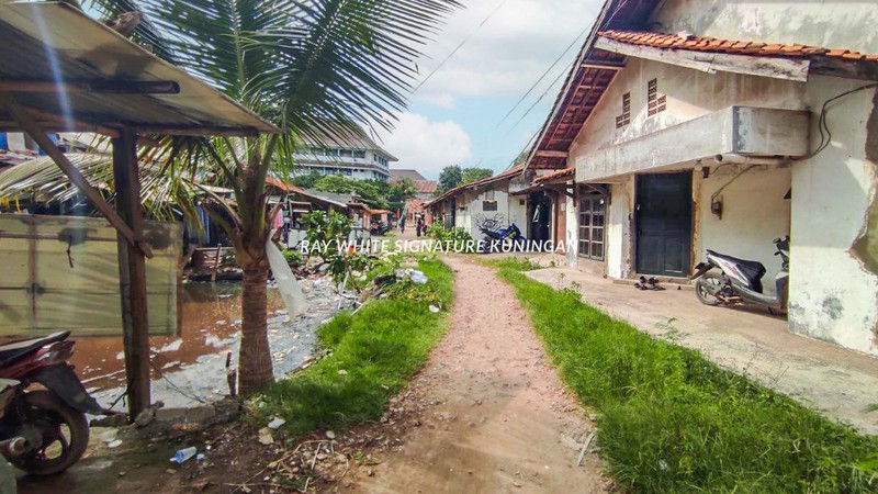 Tanah Kavling dan Rumah Kontrakan di Jalan Flamboyan 