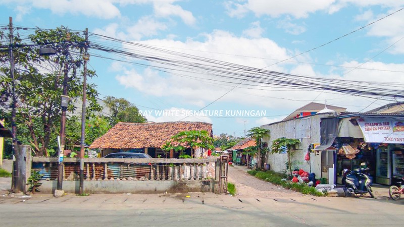 Tanah Kavling dan Rumah Kontrakan di Jalan Flamboyan 