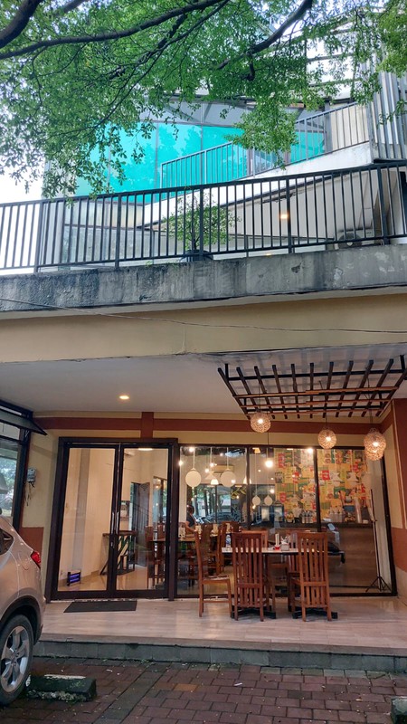 Ruko Posisi Hoek 3 Lantai Royal Sentul Park