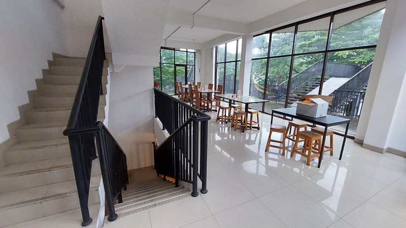 Ruko Posisi Hoek 3 Lantai Royal Sentul Park