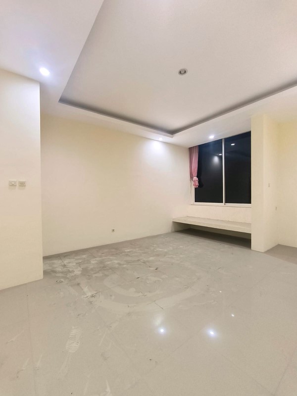 DIJUAL CEPAT RUMAH BARU 3 LANTAI PONDOK MUTIARA SIDOARJO