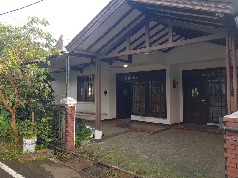 Rumah di Pratista Antapani Dekat Griya Antapani Bandung