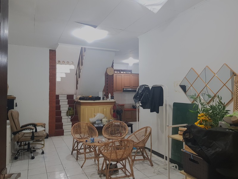 Rumah di Pratista Antapani Dekat Griya Antapani Bandung