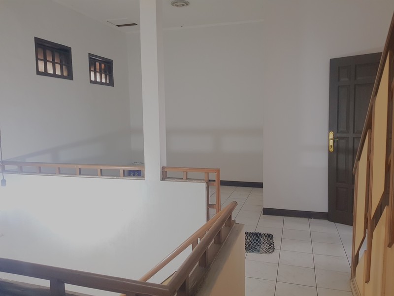 Rumah di Pratista Antapani Dekat Griya Antapani Bandung