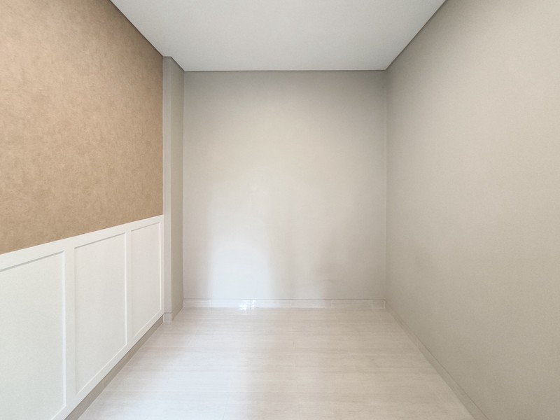 Dijual Rumah Bagus,bebas banjir di Mahagoni Park, Graha Raya Bintaro.