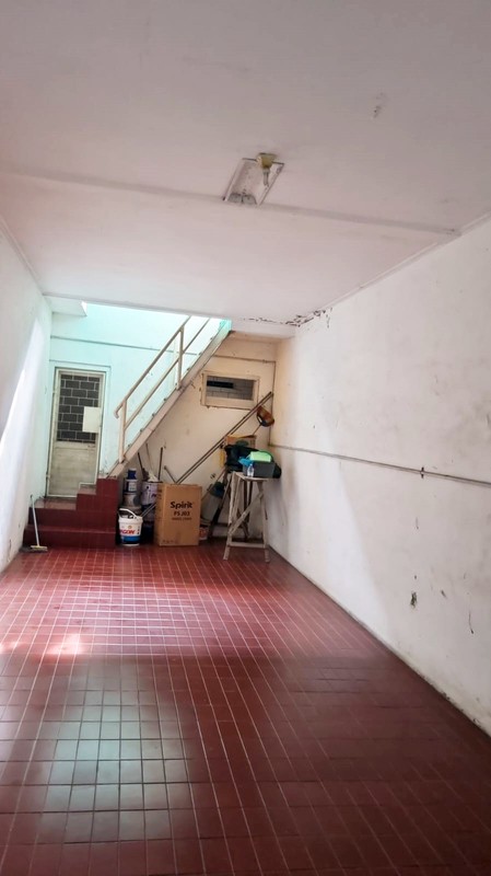 Rumah di Medokan Asri Barat Surabaya Timur, Hook/Pojokan, Dekat Kampus UPN, Tol Waru Juanda, Kawasan rumah nyaman, bebas banjir - LT -