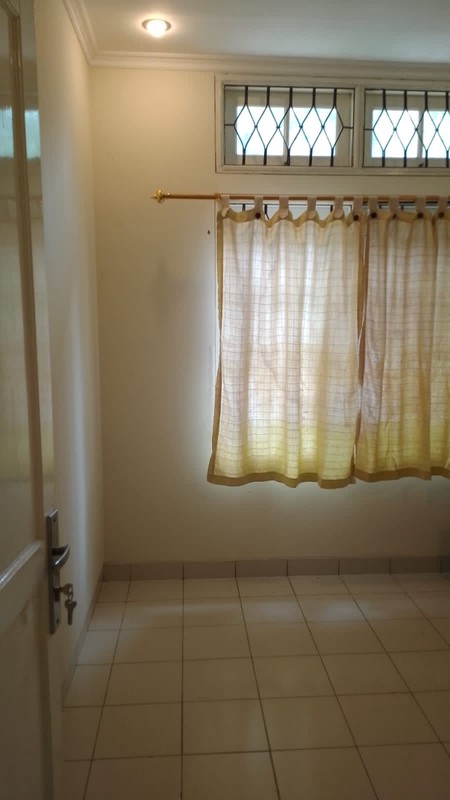 Rumah 1 Lantai Kuldesak - Ada Tanah Fasum Luas di di  Kota Wisata Cibubur 