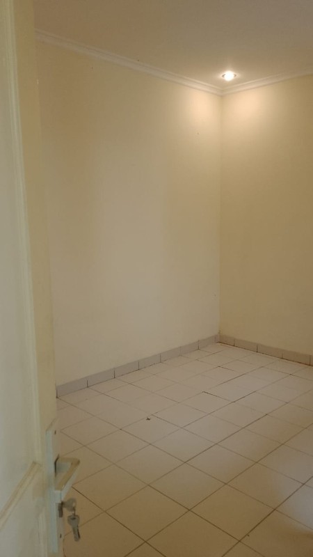 Rumah 1 Lantai Kuldesak - Ada Tanah Fasum Luas di di  Kota Wisata Cibubur 