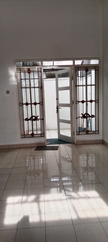 Rumah 1 Lantai Kuldesak - Ada Tanah Fasum Luas di di  Kota Wisata Cibubur 