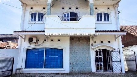 Dijual Rumah Butik Dua Lantai