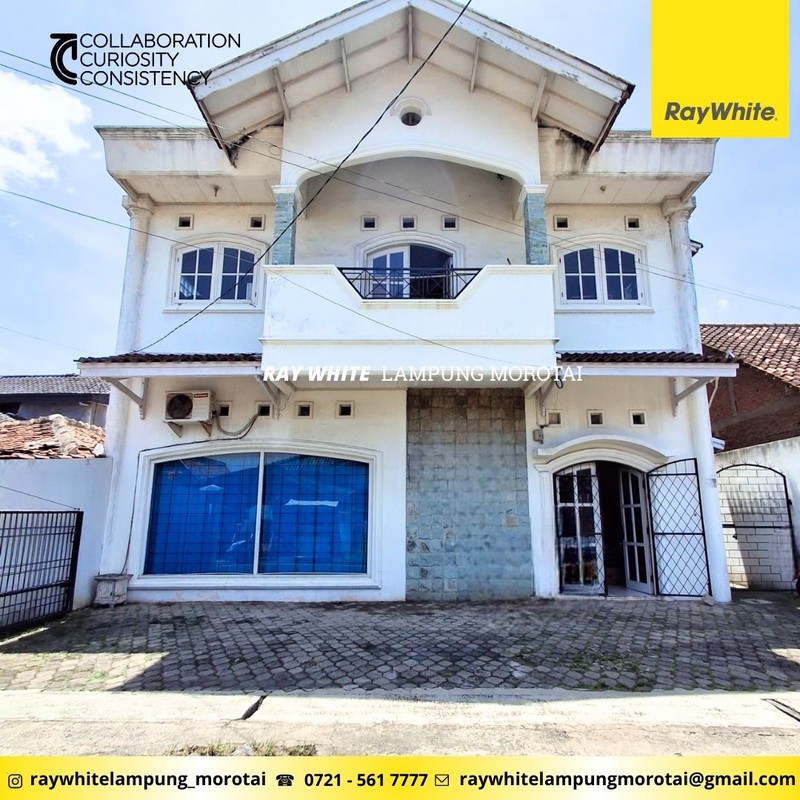 Dijual Rumah Butik Dua Lantai