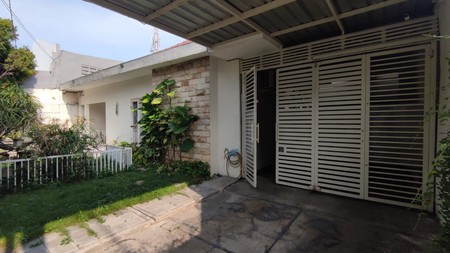 Dijual Cepat Rumah Siap Huni Tengah Kota Jalan Asem Surabaya dekat Tol