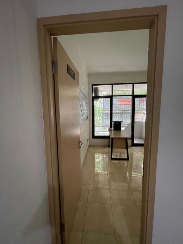 Ruko strategis , pinggir jalan raya